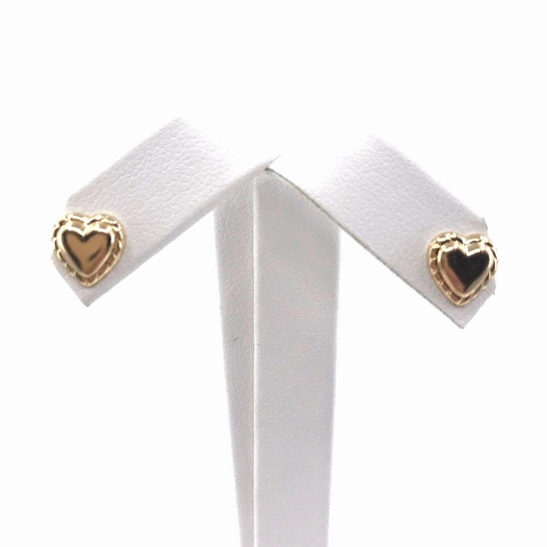 Holiday Ready Vibrant Detail 14K Gold Heart Stud Earrings