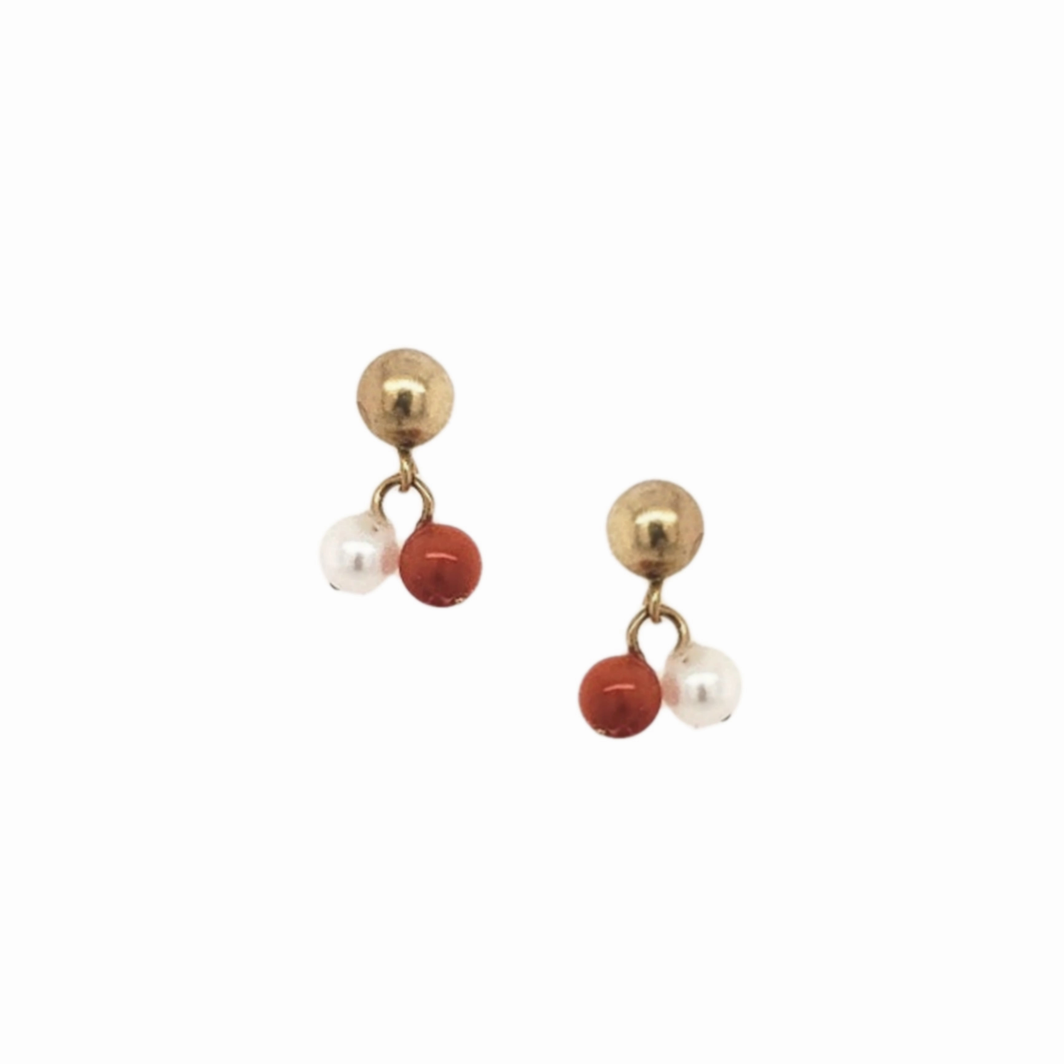 Glistening Glow Sophisticated Finish 14k Gold Pearl and Red Bead On Screwback Post Earring