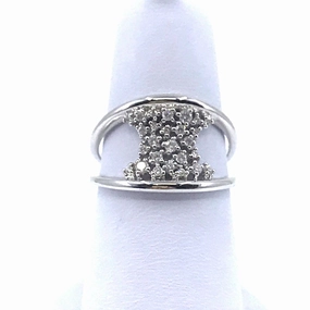 14K White Gold Ring Edgy Detail