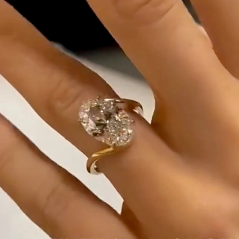 Sparkling Effect Durable product 4.5Ct Oval Cut Unique Engagement Ring Travel Rings In Sterling Silver