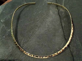 Alchemia 4mm Hammered Neck Cuff Special Occasion Vibrant Detail