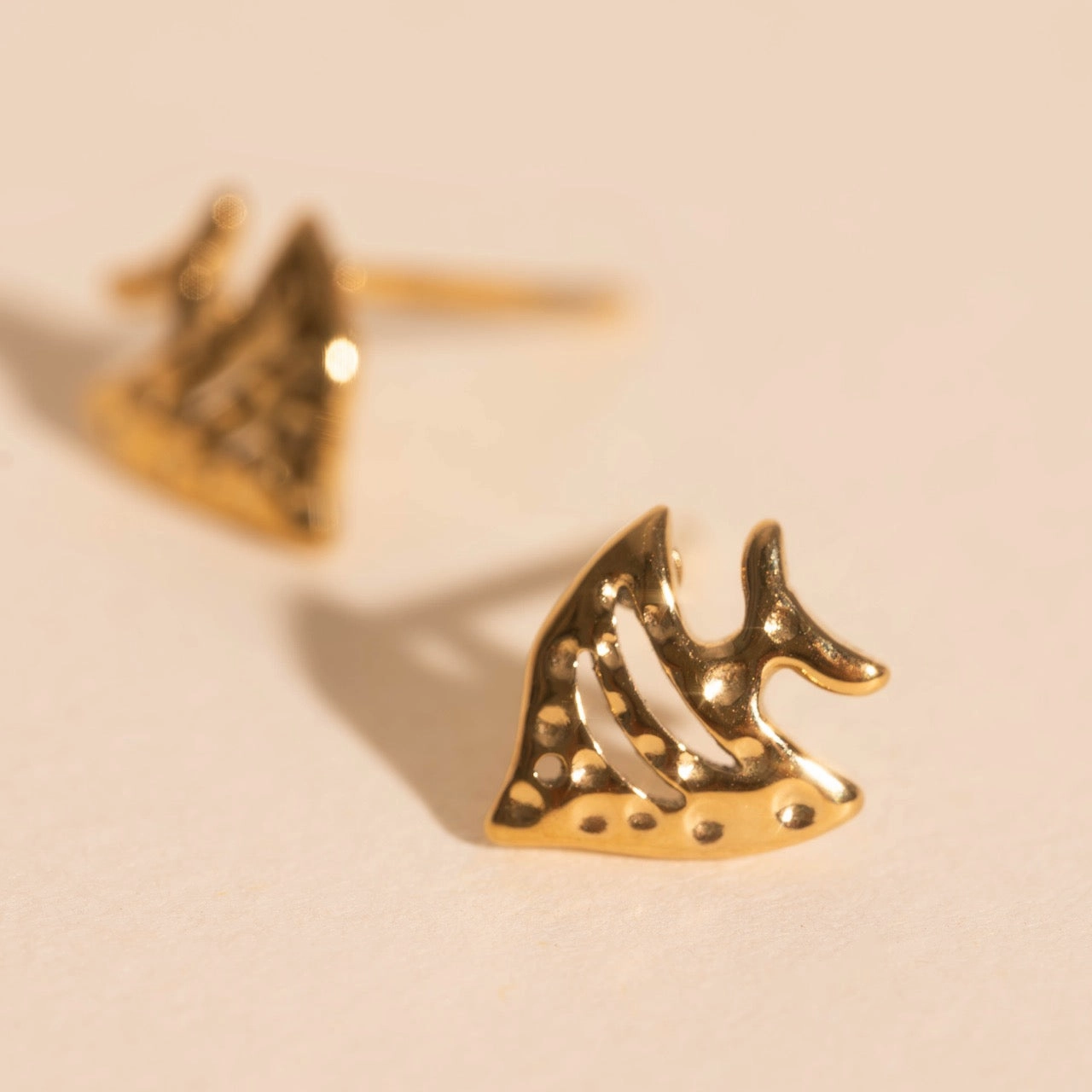 Minimalist Piece Chic Accessories Angel Fish Stud Earrings