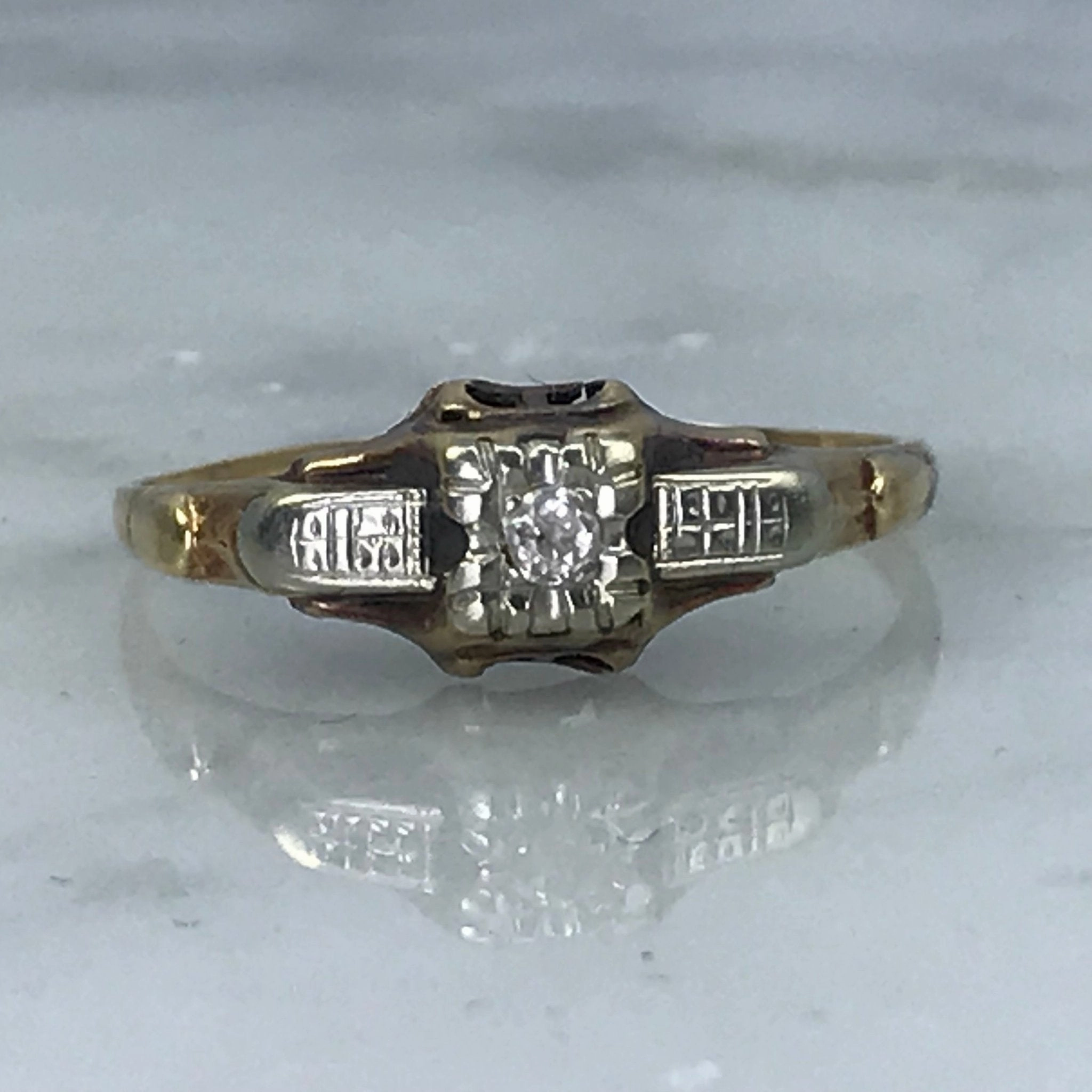 Antique Art Deco Diamond Engagement Ring. 14K Gold Setting. April Birthstone. 10 Year Anniversary Gift. Contemporary Design Versatile Fit
