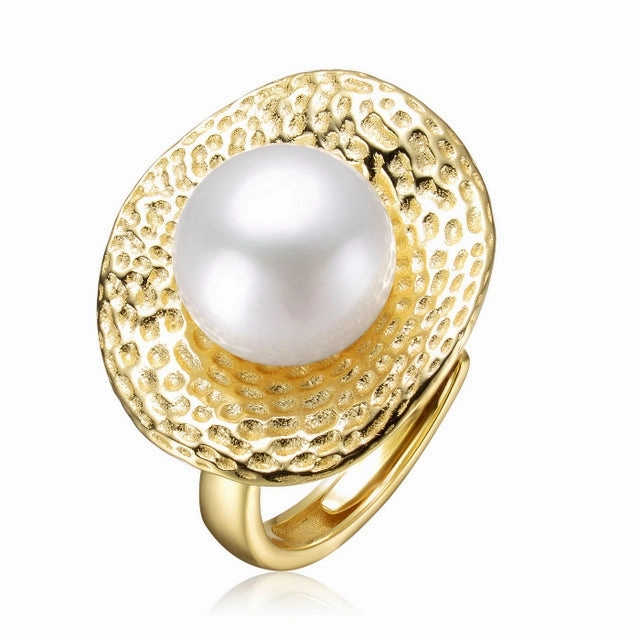 Timeless Gems Sterling Silver Gold Plated with Freshwater Pearl Hammered Ring