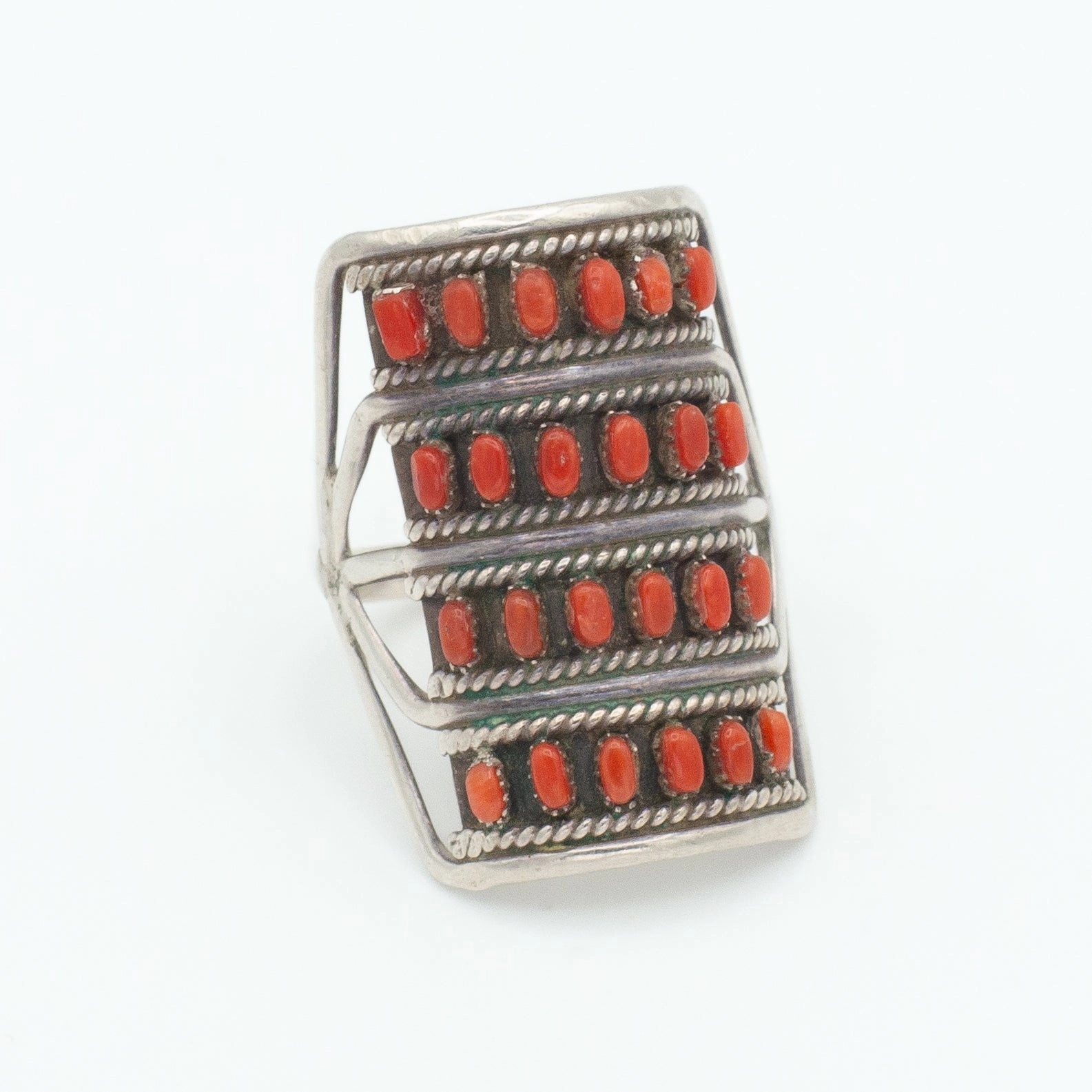 Graceful Contour Highlight Moment Navajo Handmade Sterling Silver Coral Ring (Hallmark Unknown) (Size 9)