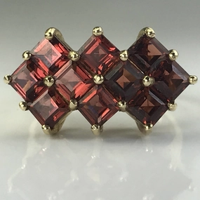 Vintage Garnet Cluster Ring in a 10k Yellow Gold Setting. January Birthstone. 2 Year Anniversary. Luxe style Dazzling Detail