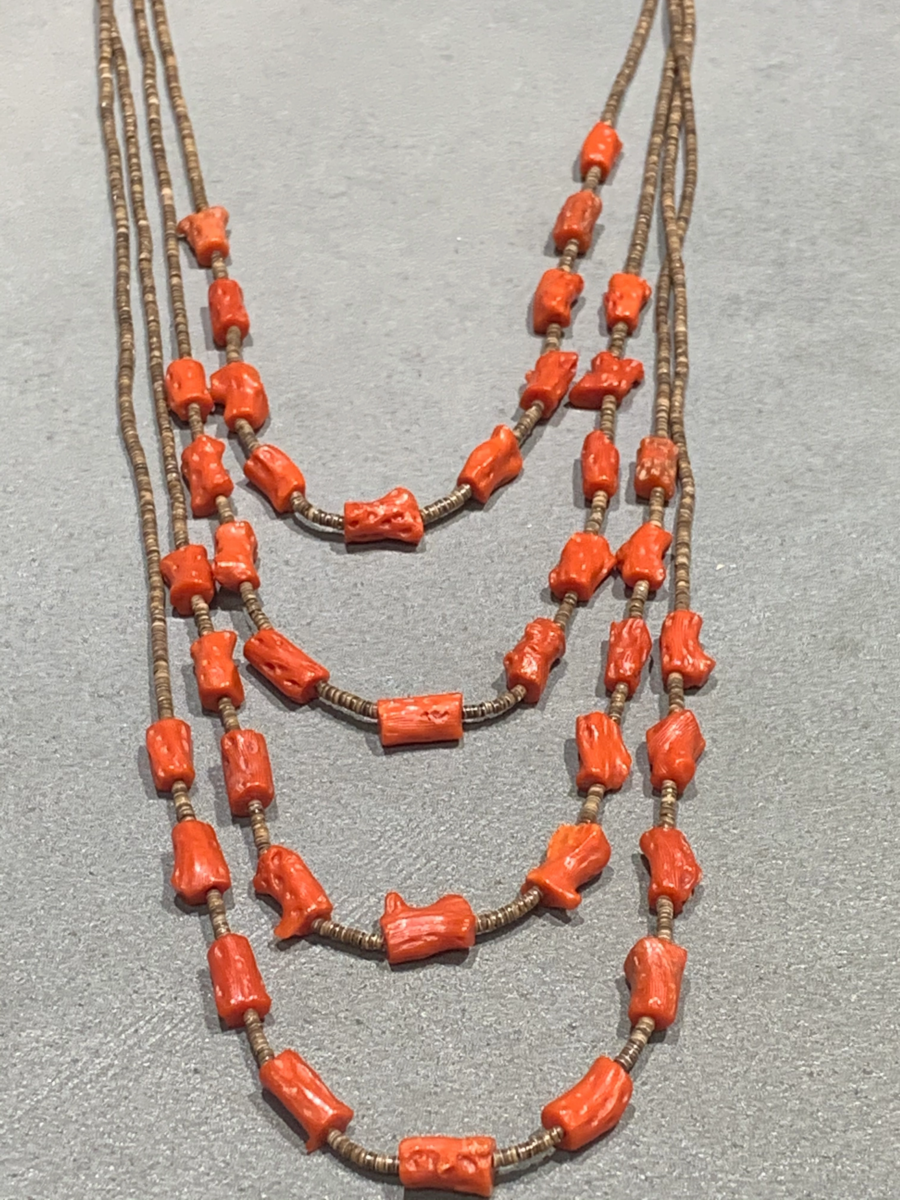 Fashionable Style Soft Mood Kewa Baby Olive Natural Mediterranean Coral Necklace