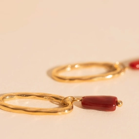 Gloss Layer Chic Pick Ripple Lure Huggie Hoop Charms