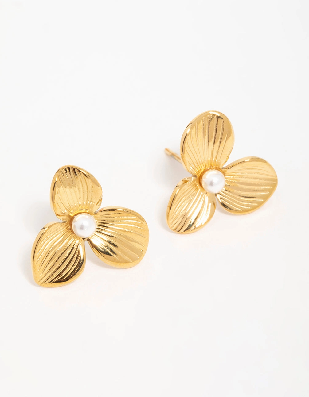 Distinctive Sparkle Luxury Glow Waterproof Gold Plated Stainless Steel Pearl Flower Stud Earrings