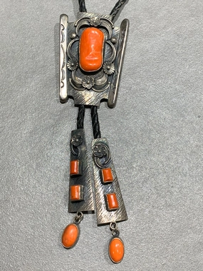 Textured Finish Gary G Johnson Navajo Natural Mediterranean Coral S terling Silver Bolo