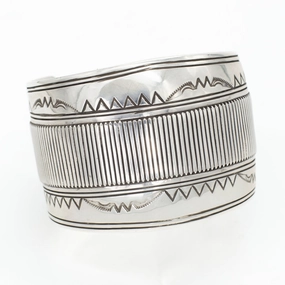 Distinctive Detailing Gibson Nez Navajo Handmade Sterling Silver Cuff Bracelet