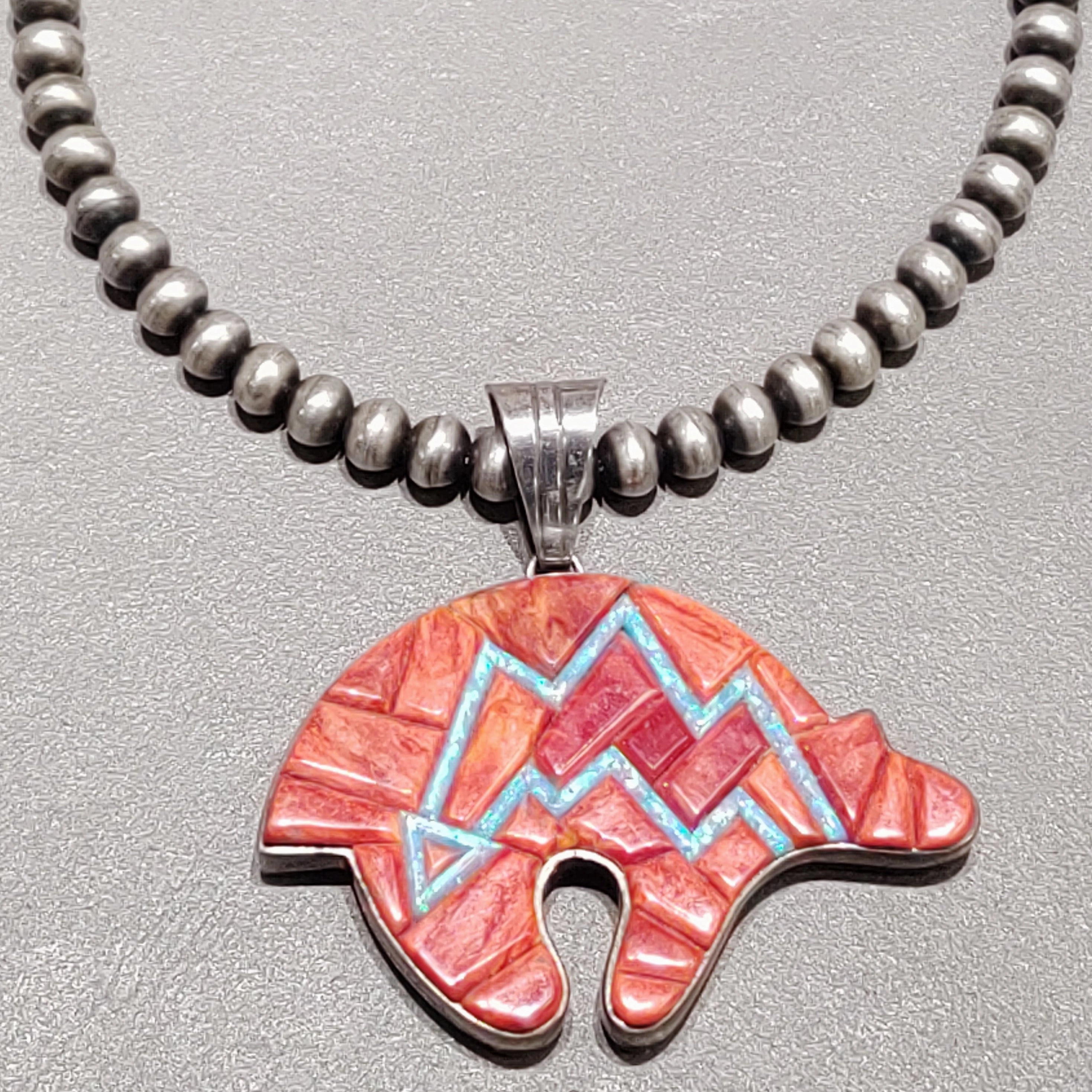 Refined Shine Melvin Francis Navajo Heart line Sterling Silver Bear Bead Necklace Handmade Native American