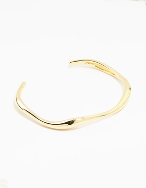Entertaining Aspect Gold Plated Brass Wavy Open Wrist Cuff