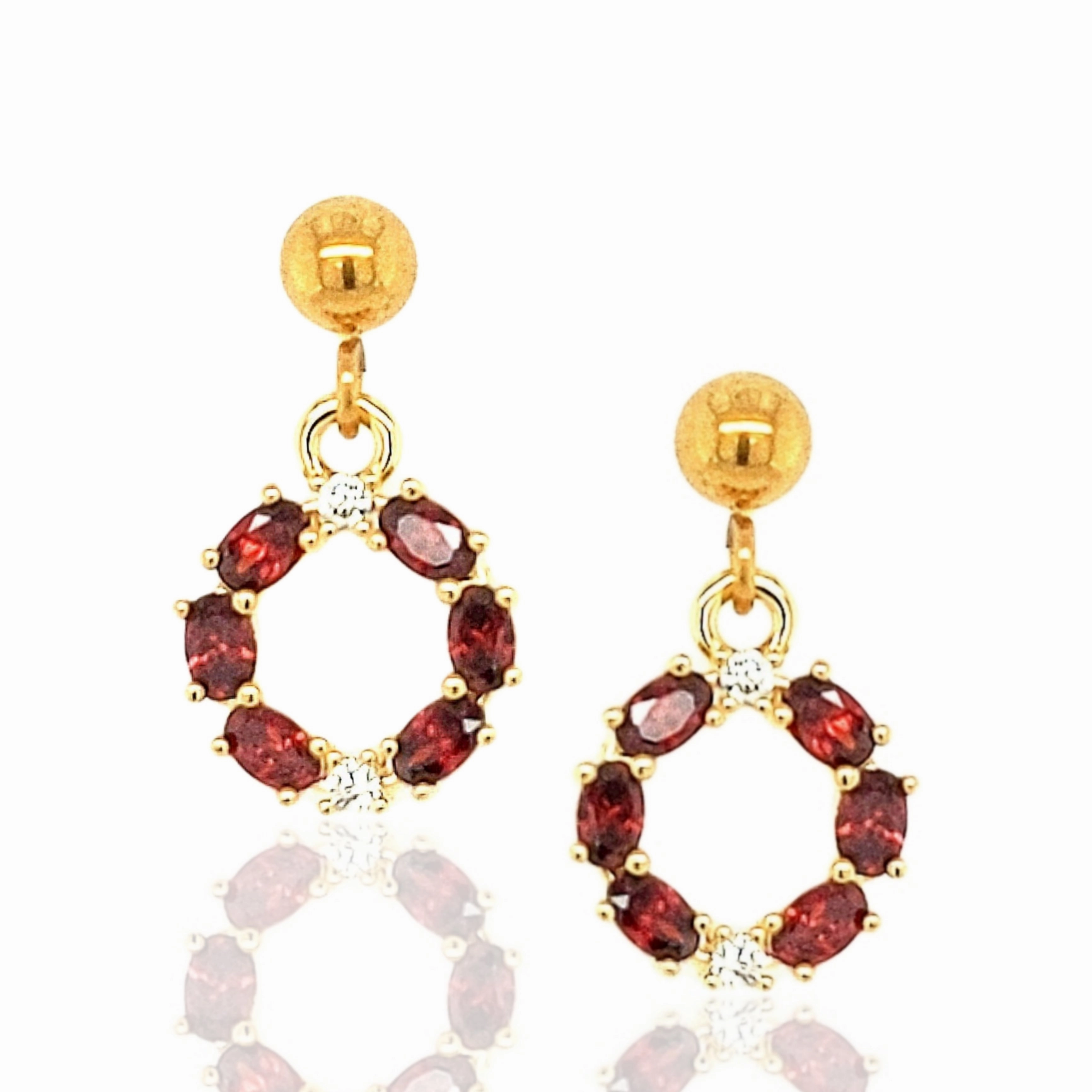 night look Dazzling Finish Gold Plated Surgical Steel Small Oval Stone Circle Earring