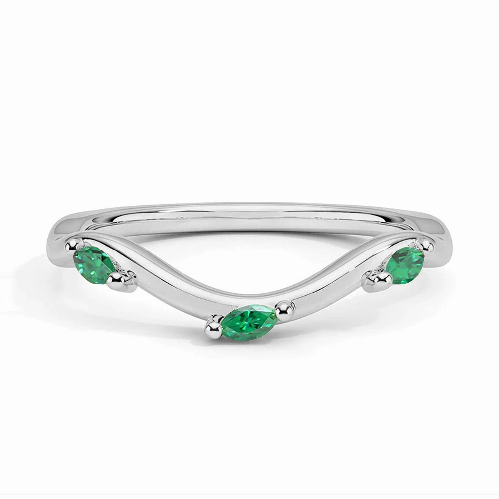 Excellent Gift Willow Curved Lab Grown Emerald Band