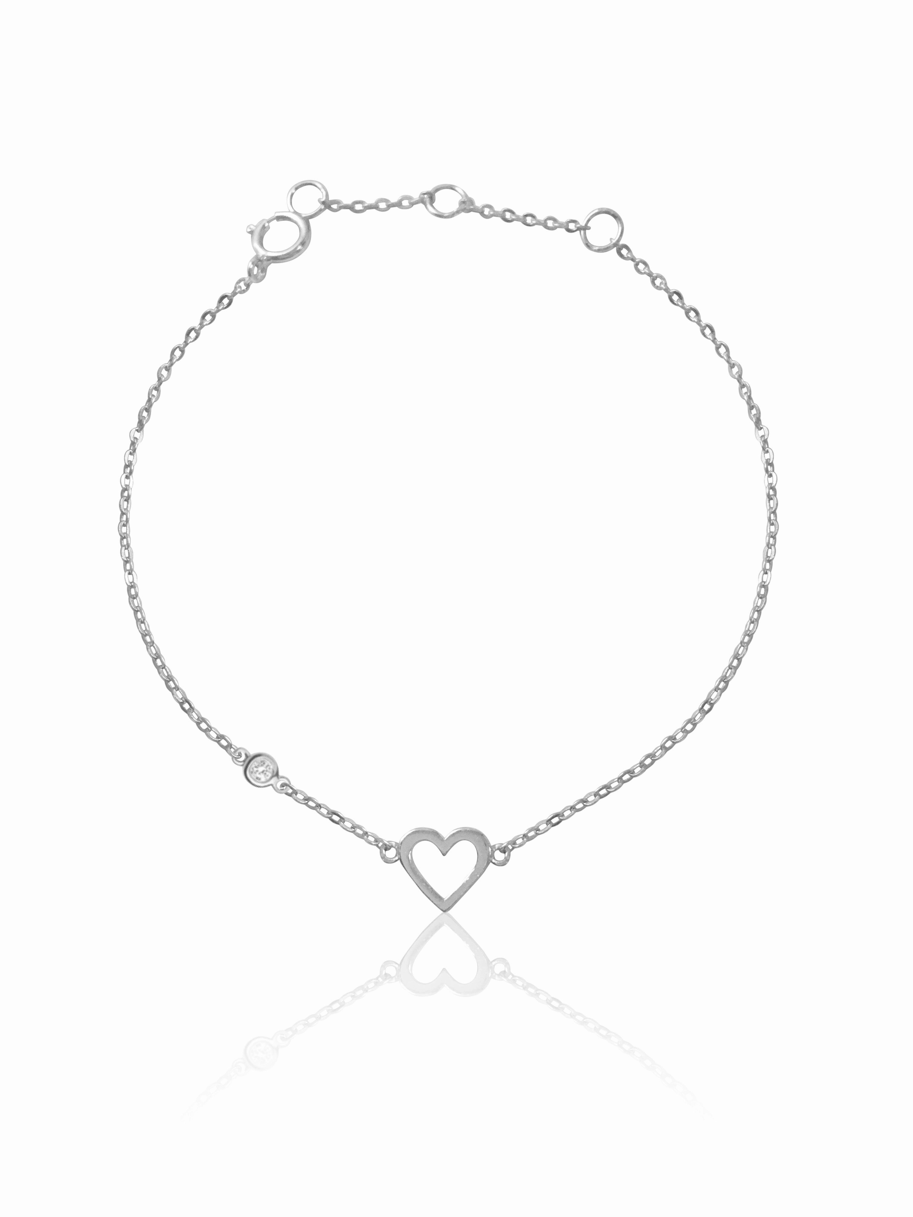 Incomparable Design 14K Heart & Diamond Bezel  Bracelet