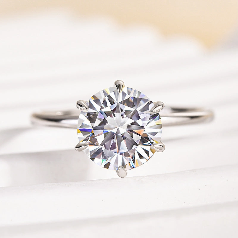 Louily 2.0 Carat Moissanite 6 Prong Round Cut Promise Ring Fine Craftsmanship