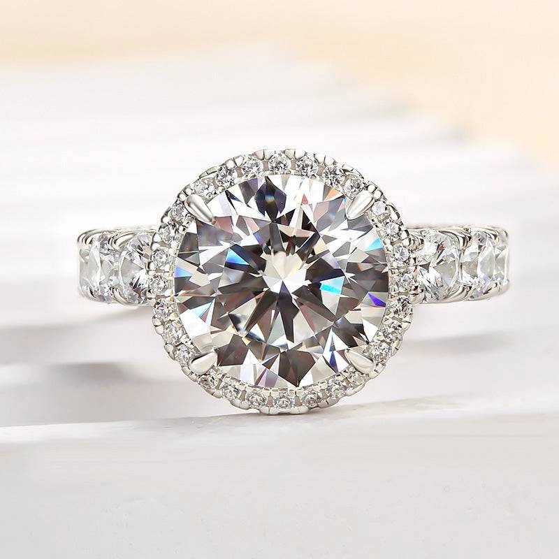 Elegant Keepsake Louily Luxury Halo Round Cut Engagement Ring