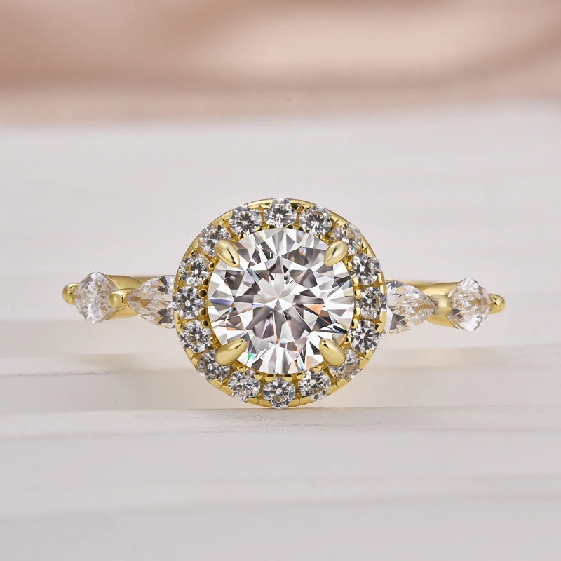 Beauty Accessory Louily Moissanite 1.0 Ct Halo Round Cut Yellow Gold Promise Ring