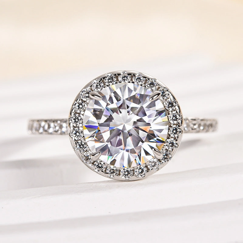 Vintage Product Louily Moissanite 2.0 Carat Halo Round Cut Engagement Ring