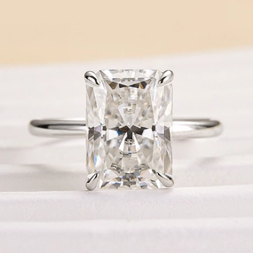 Louily Timeless Moissanite 4.5 Ct Radiant Cut Engagement Ring Strong Piece