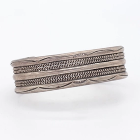 Night Detail Party Favorite Navajo Handmade Sterling Silver Cuff Bracelet (Hallmark Unknown)