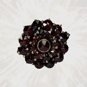 Chic Feature 1940s Garnet Cluster Ring in 14k Yellow Gold. Bohemian Ring. January Birthstone.