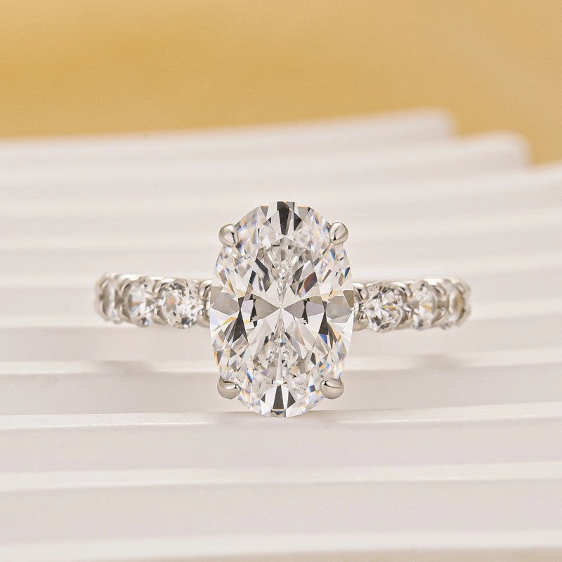 Luxe 4.0Ct Oval Cut Engagement Ring In Sterling Silver For Women Romantic Art