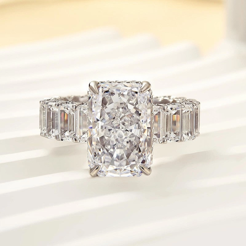Weekend Look Luxurious 5.0 Carat Radiant Cut Engagement Ring With Emerald Cut Band