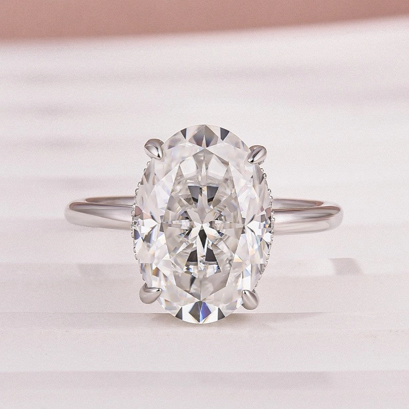 Moissanite Solitaire 5.50 Ct Oval Cut White Gold Promise Ring For Women Casual Detail