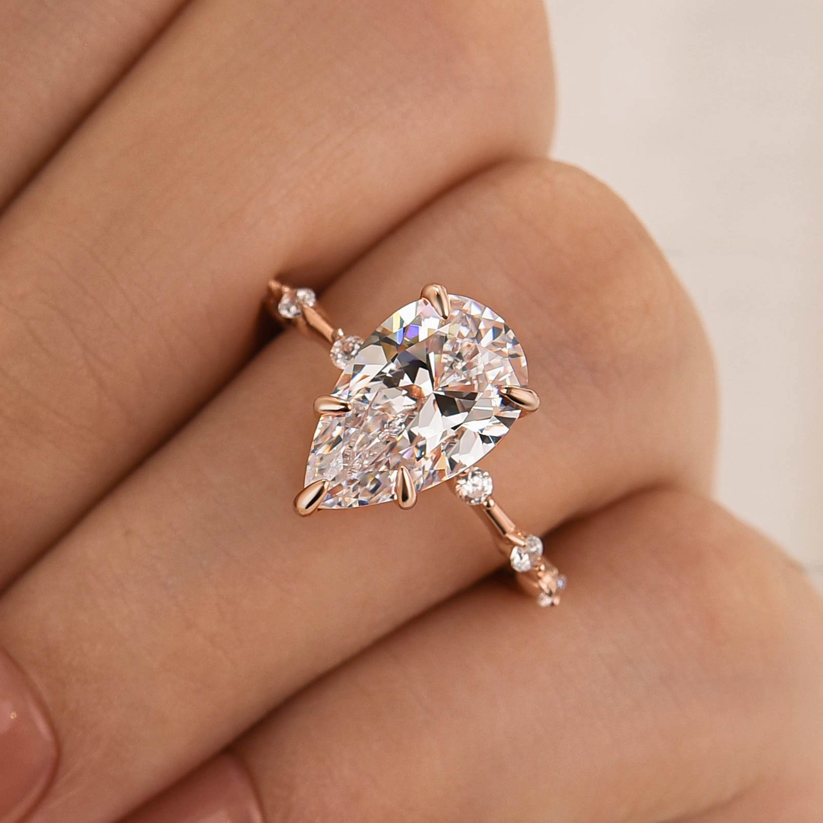 Luxury Look Budget Ornament 4.0Ct Pear Cut Solitaire Engagement Ring In Sterling Silver