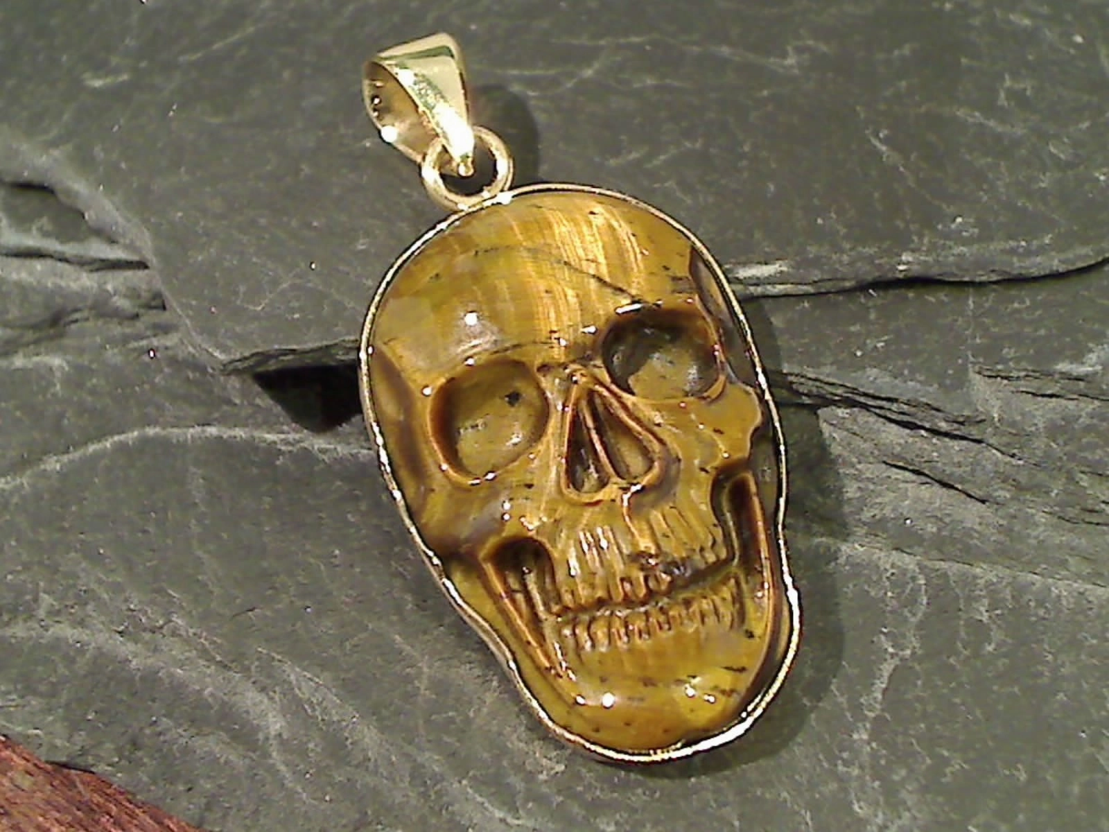 Luxury Flow Crisp Style Tiger's Eye Skull, Alchemia Pendant