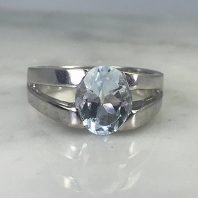 Seasonal Trend Effortless Look Modernist Aquamarine Engagement Ring. 10k White Gold. March Birthstone. 19th Anniversary.