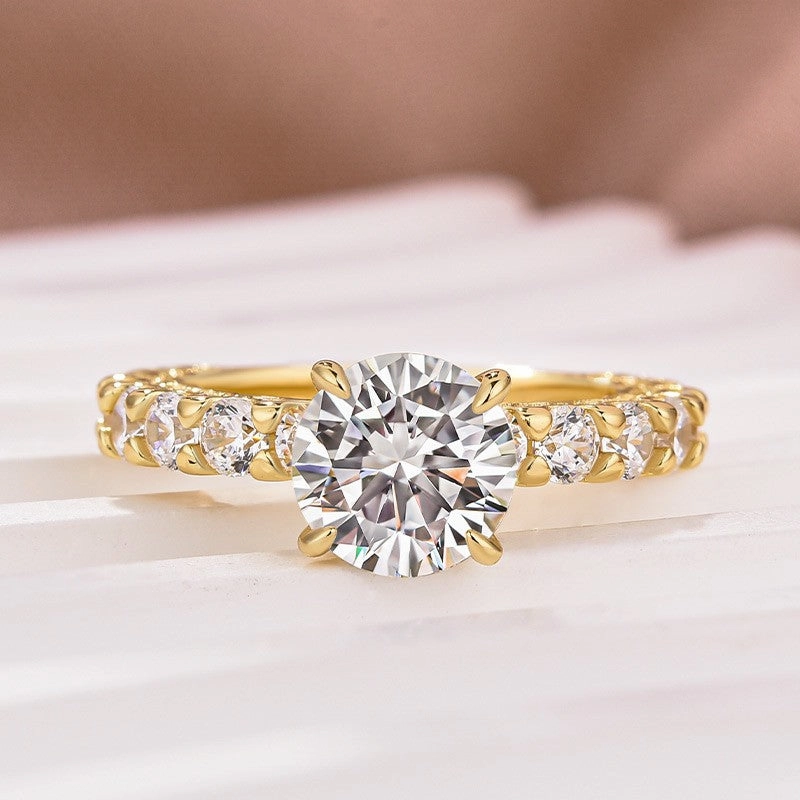 Moissanite 2.0 Ct Round Cut Down Pav?? Engagement Ring Ornate Detail