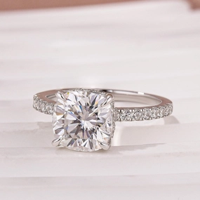 Quality Accessory Moissanite 2.5 Ct Square Cushion Cut White Gold Promise Bridal Ring