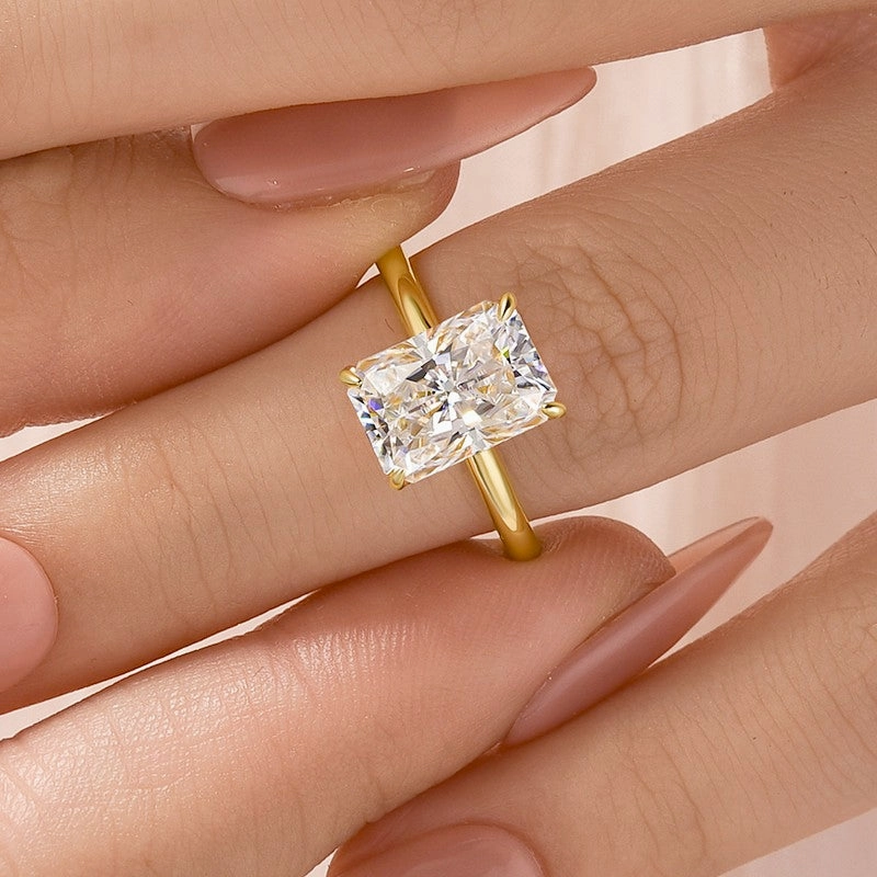 Sentimental Accessory Moissanite 3.5Ct Radiant Cut Engagement Ring In Sterling Silver