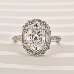 Louily Beautiful Halo Oval Cut Engagement Ring For Women Winter Fashion Premium Art