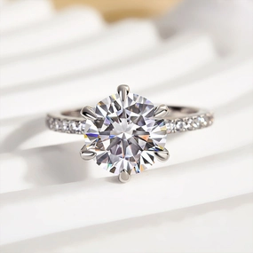 Louily Classic 6 Prong Round Cut Simulated Diamonds Engagement Ring Display Model