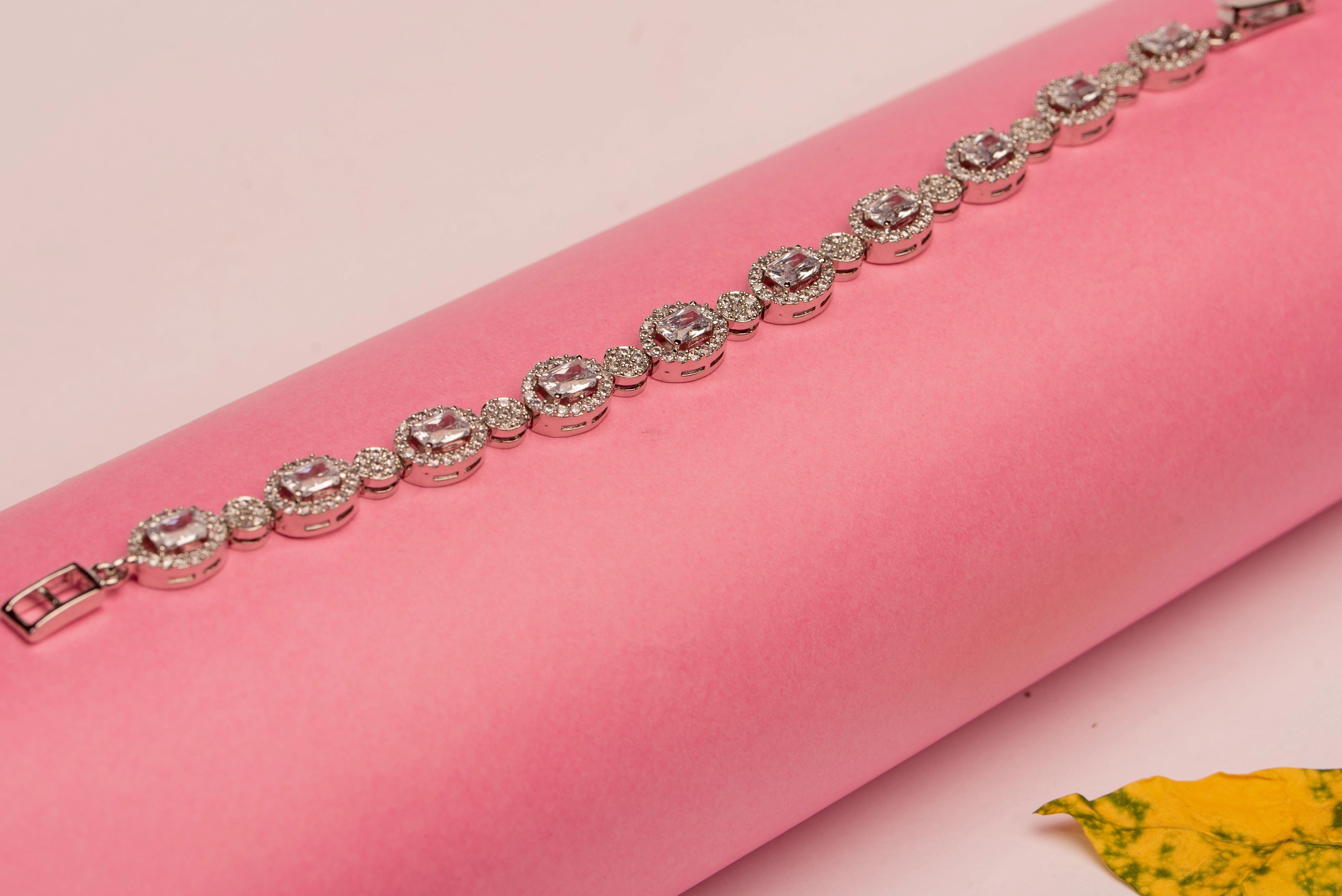 Ovo charm setter wristlet Glossy Shine Prestigious Option