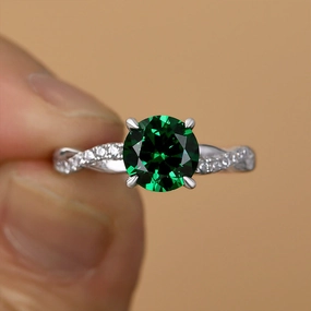 Unisex Appeal Louily Twist Round Cut Emerald Green Engagement Ring In Sterling Silver