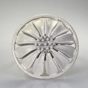 Refined Elegance Upcycled Enamel Flower Ring. Vintage White Flower Ring. Recycled Daisy Ring