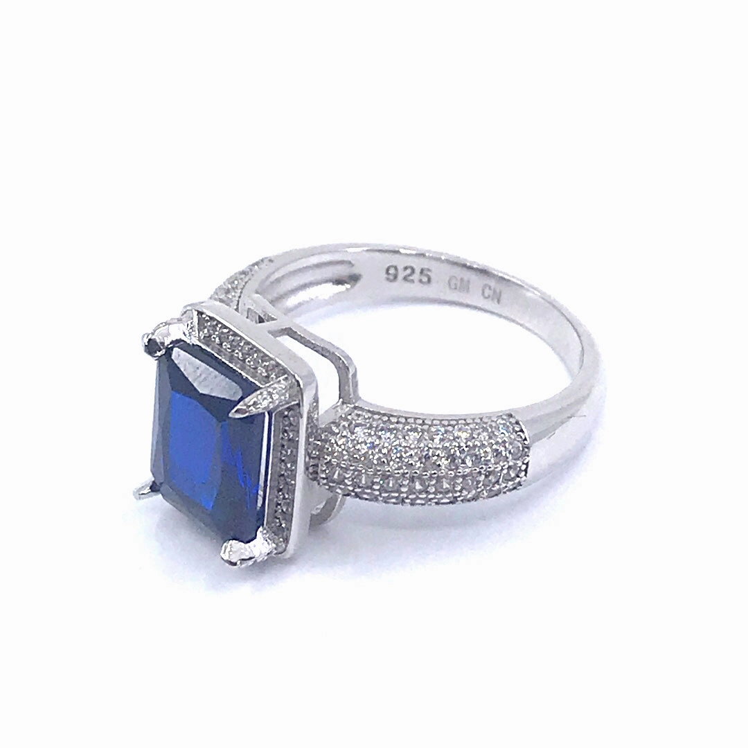 Seasonal Match Rhodium Plated Sterling Silver Blue Rectangle Stone Ring
