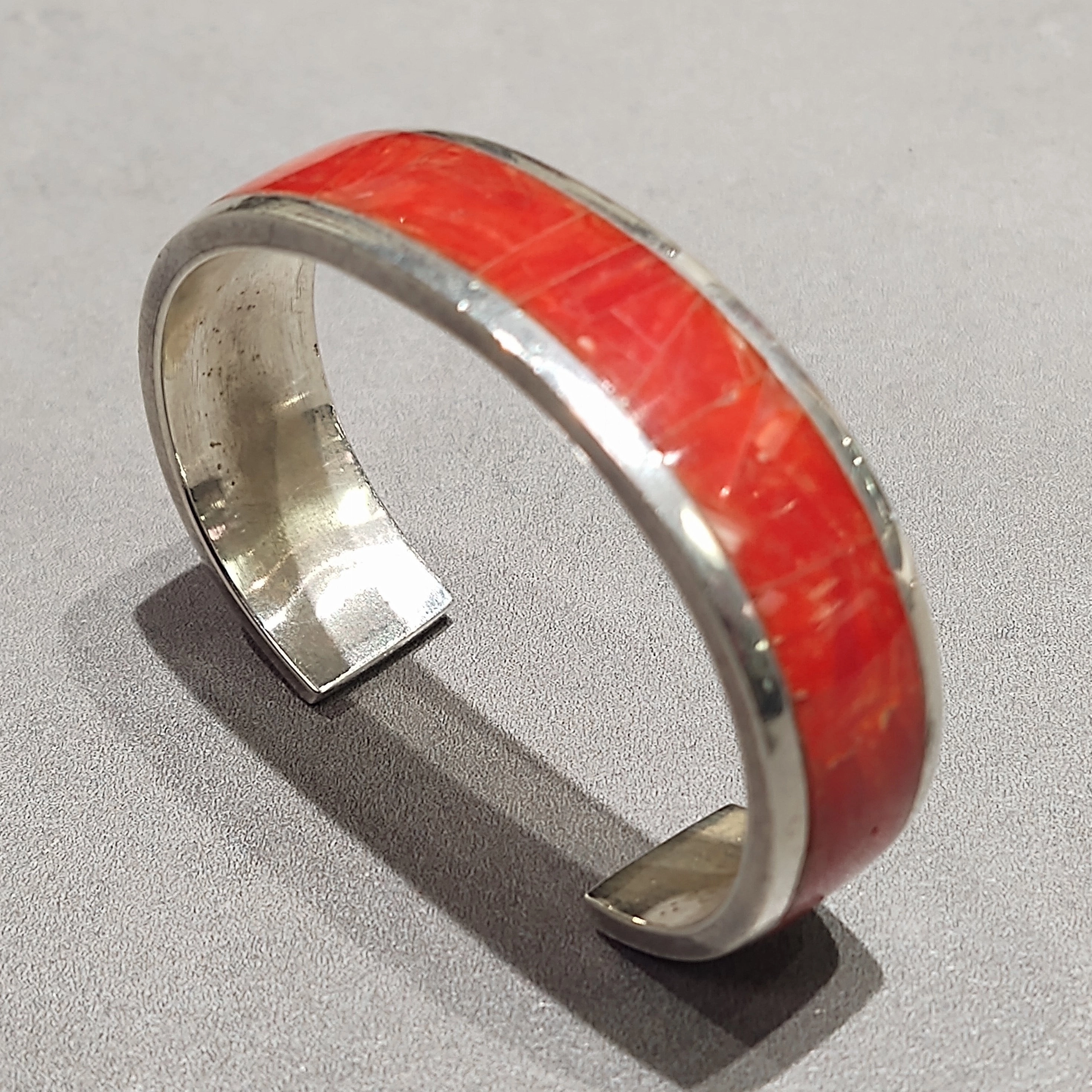 Versatile Sparkle Ronnie Willie Navajo Sterling Silver Coral Bracelet - Handmade Native American