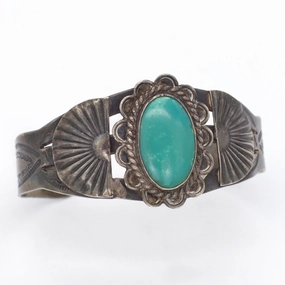 Navajo Handmade Sterling Silver Turquoise Cuff Bracelet (Hallmark Unknown) date night look