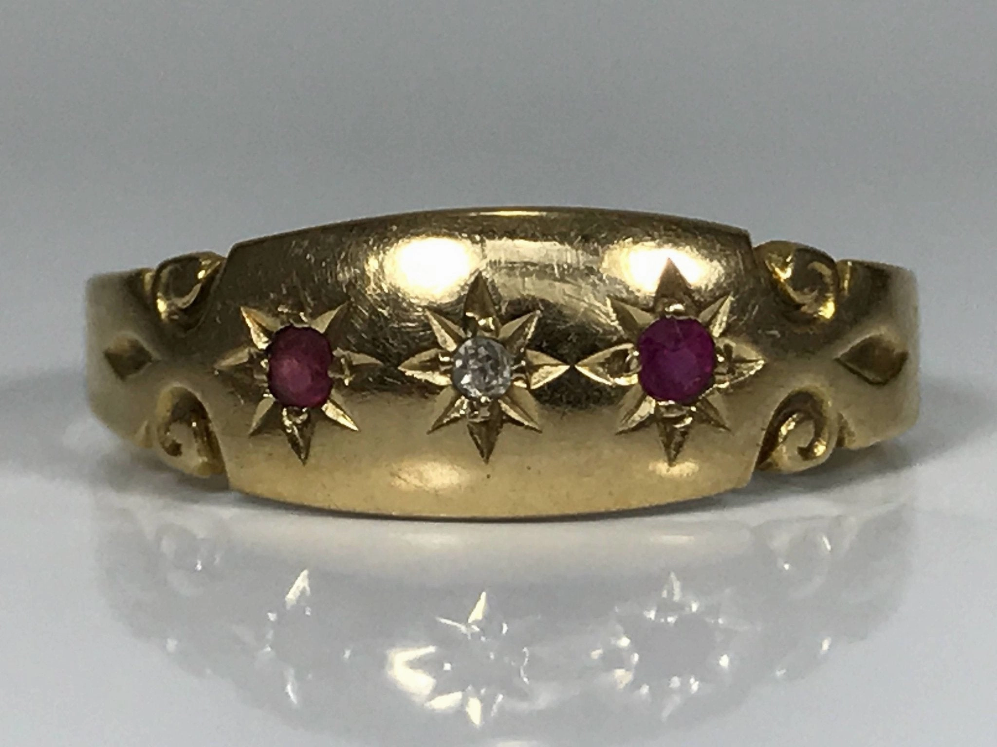 Allure Detail Vintage Ruby Diamond Ring in 18K Yellow Gold. July Birthstone. 15th Anniversary. 1901. Size 7 3/4