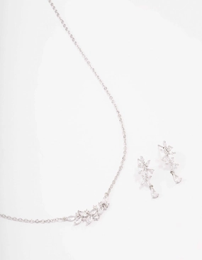 Vibrant Appeal Elegant accessories Silver Dainty Sparkle Flower Necklace & Earring Set