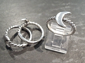 Timeless elegance Size 6 Sterling Silver Crescent Moon Ring