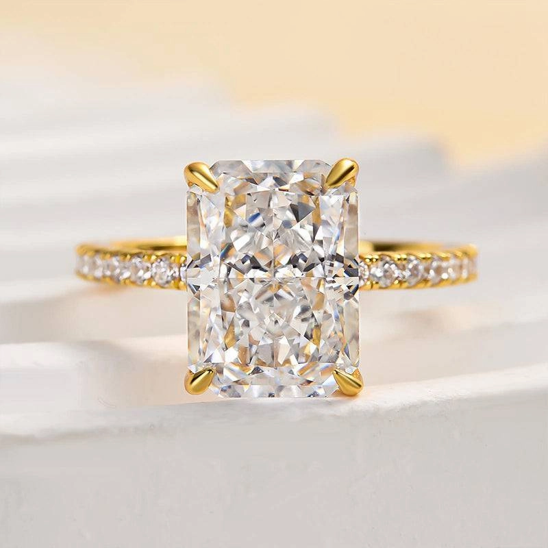 Amazing Accessory Louily Enchanting Yellow Gold Radiant Cut Engagement Ring
