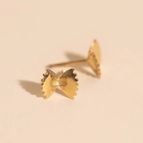 Flat Frame Bowtie Stud Earrings