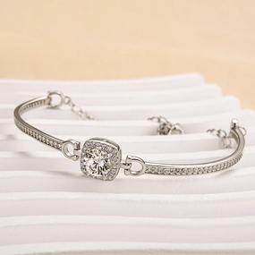 Beneficial Amalgamations Louily Moissanite Halo Round Cut Bracelet